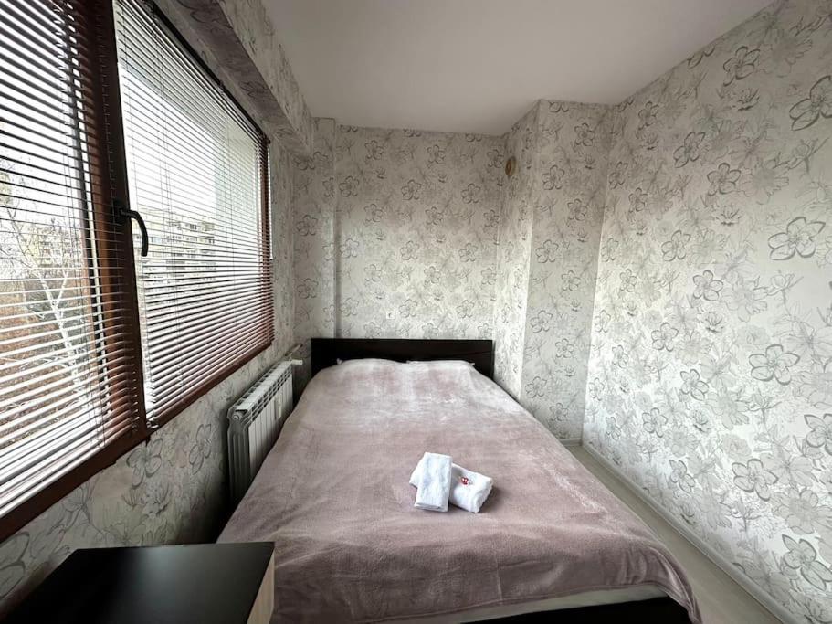 "Violet" - Cozy 2Bd In Mladost With Balcony Apartment Sofia Bagian luar foto