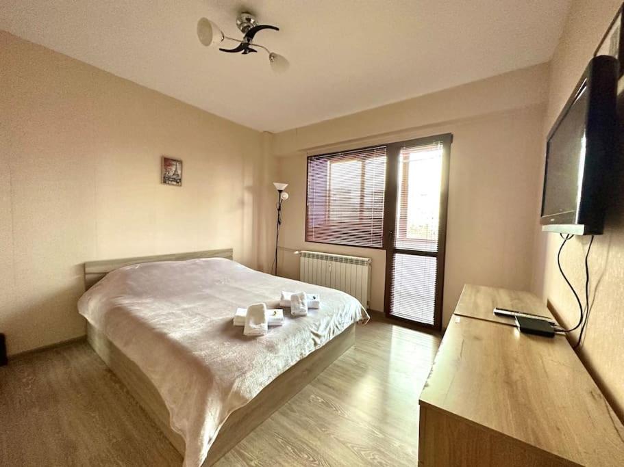 "Violet" - Cozy 2Bd In Mladost With Balcony Apartment Sofia Bagian luar foto